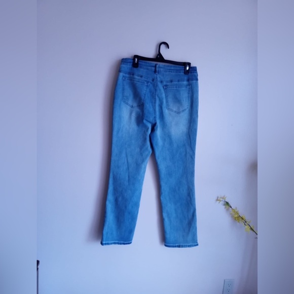 Baccini Women Straight Legs Wash  Light Blue Size 12 Pockets Zipper Pants - Picture 8 of 16